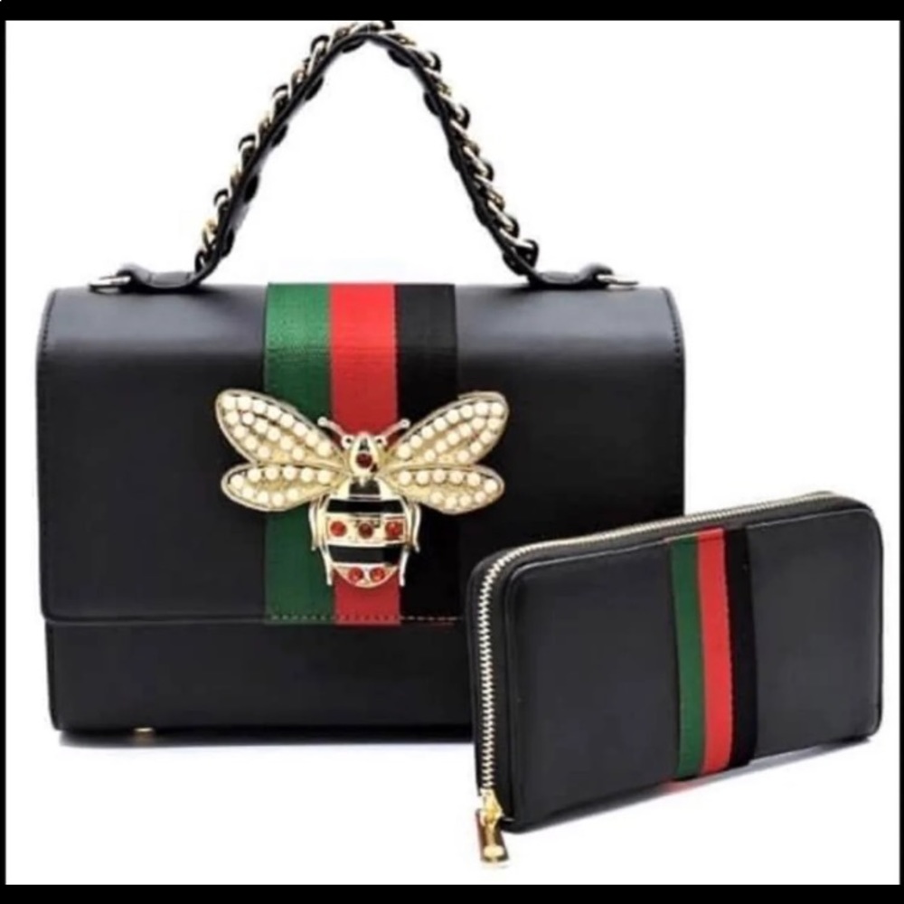 Woman’s handbag and wallet set